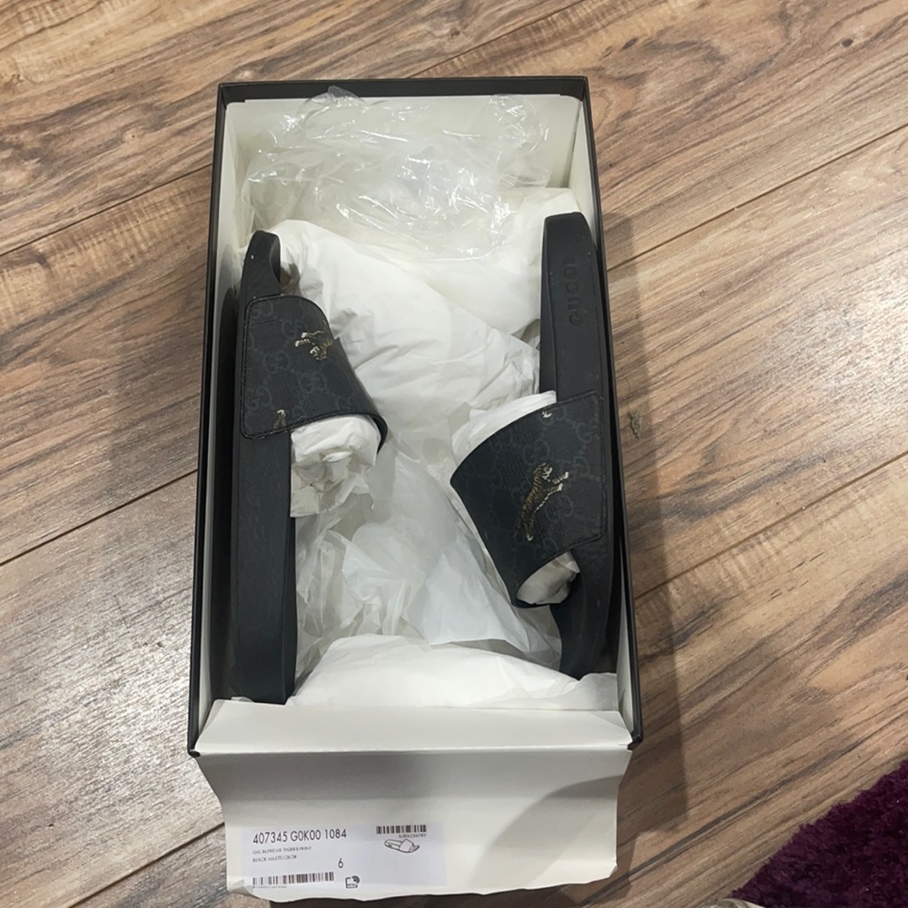 Gucci sandasls